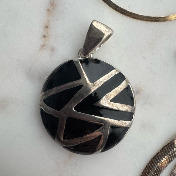 Silver jewelry, 5-needs polishing - Picture 2 of 8